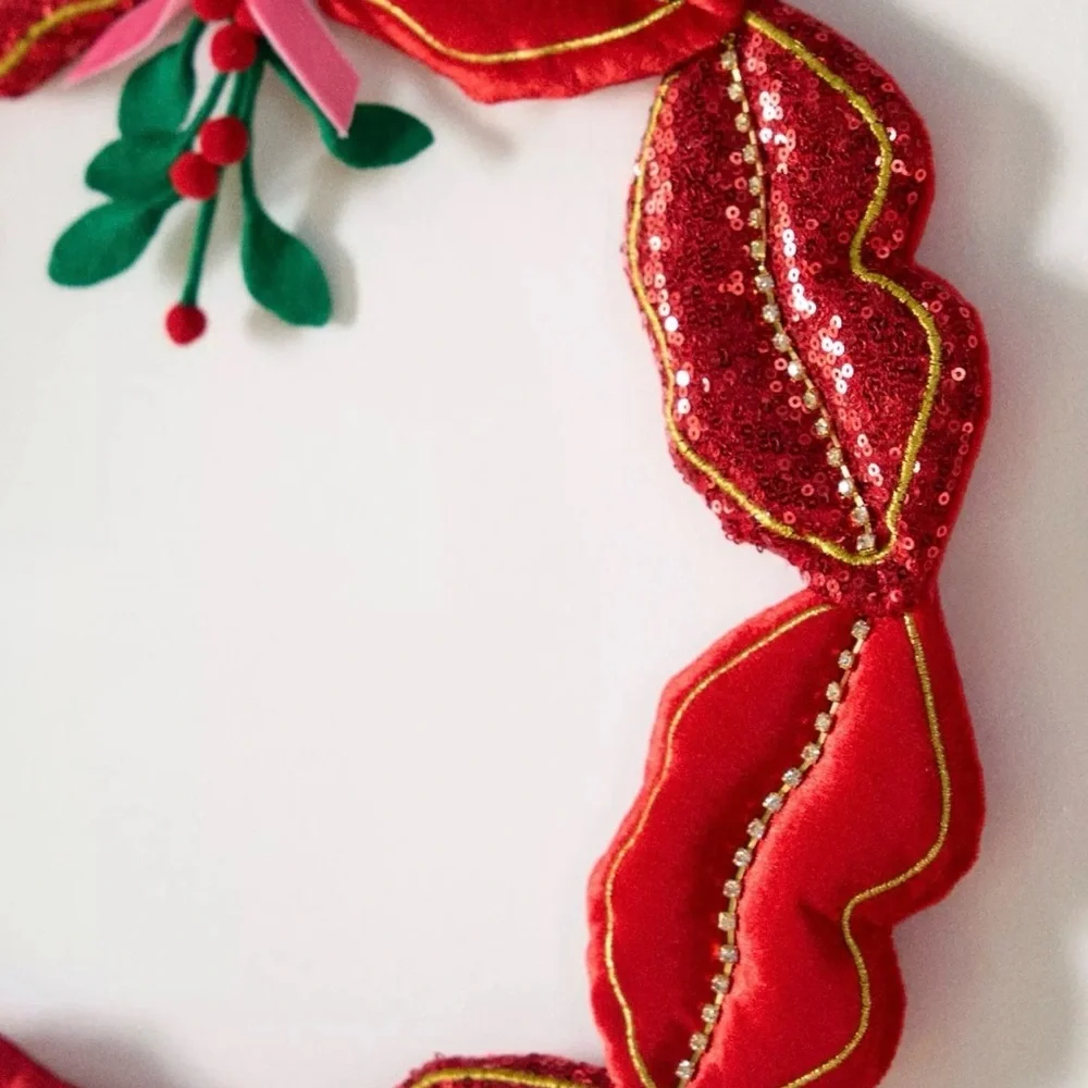 NEW Anthropologie Kissmas Wreath